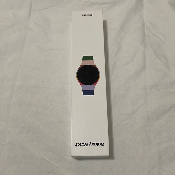 Samsung 40 mm Galaxy Watch5Wi-Fi Galaxy Watch Ridge-Sport Band M/L Black